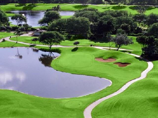 ハワイ アウラニでディズニーキャラクター達とバカンス