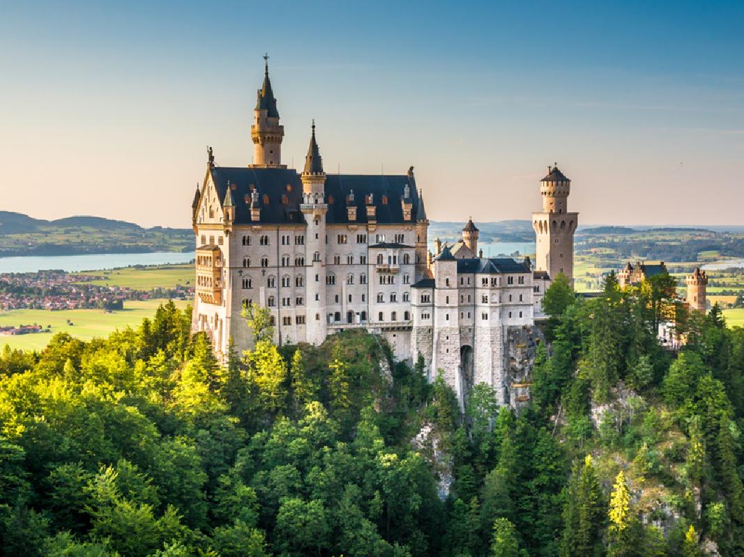 ドイツ ミュンヘンでおすすめ観光スポット バイエルン州の州都で世界有数の観光都市 おすすめ旅行を探すならトラベルブック Travelbook ドイツ ミュンヘンでおすすめ観光スポット バイエルン州の州都で世界有数の観光都市 おすすめ旅行を探すならトラベルブック Travelbook