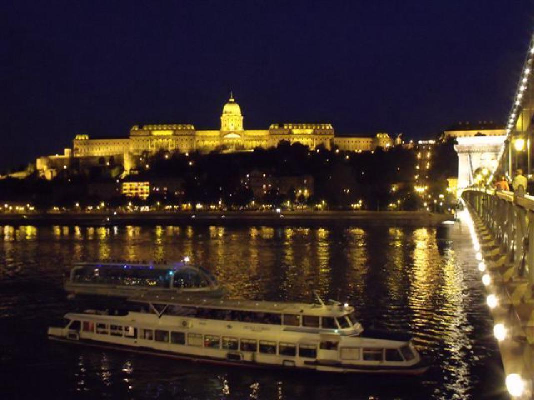 ハンガリー ブタペストでおすすめ観光地13選 東ヨーロッパでは最も大きい都市 おすすめ旅行を探すならトラベルブック Travelbook