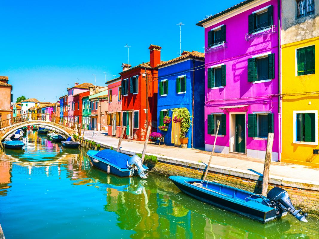 ヴェネチア ベニス でおすすめの観光地17選 色彩が美しいガラス細工で有名なイタリアの水の都 おすすめ旅行を探すならトラベルブック Travelbook