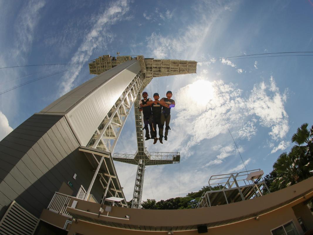 AJ Hackett Sentosa Bungy Jump, Giant Swing and Skybridge Singapore