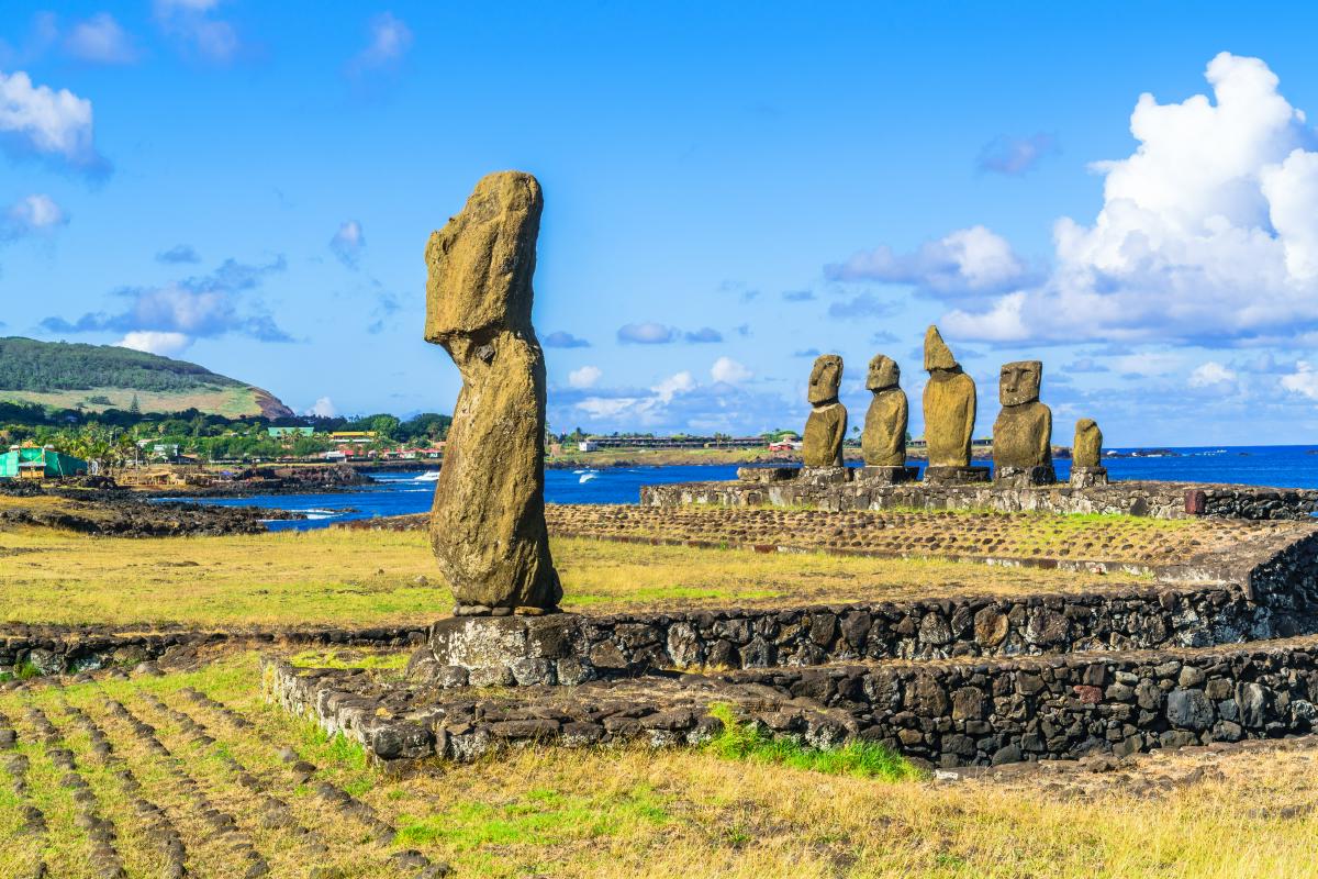 チリ イースター島でのモアイ観光徹底解説 見どころ 行き方 注意点まとめ おすすめ旅行を探すならトラベルブック Travelbook