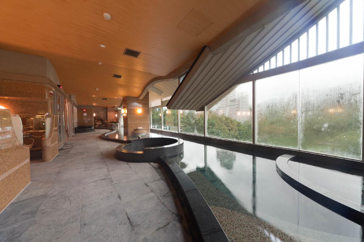 お正月 21 1 1 1 3限定 新年快楽 台北市内初詣 加賀屋で昼食 温泉を満喫するツアー