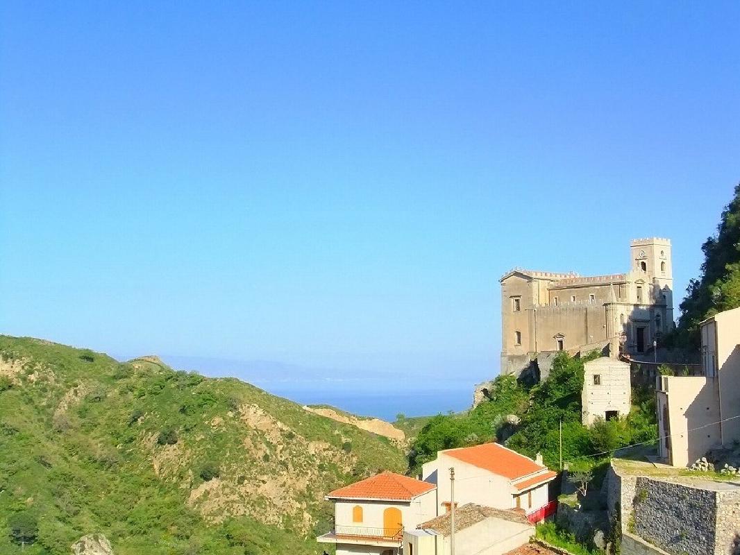 イタリア シチリア島のおすすめ観光地12選 イタリア最大級のワインの産地 おすすめ旅行を探すならトラベルブック Travelbook