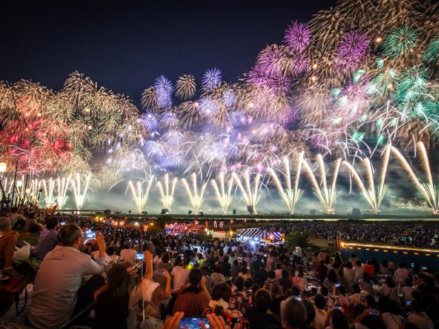 あおい様専用 2024年8月3日(土)長岡花火の鑑賞チケット(ベンチ あおい様専用 2024年8月3日(土)長岡花火の鑑賞チケット(ベンチ