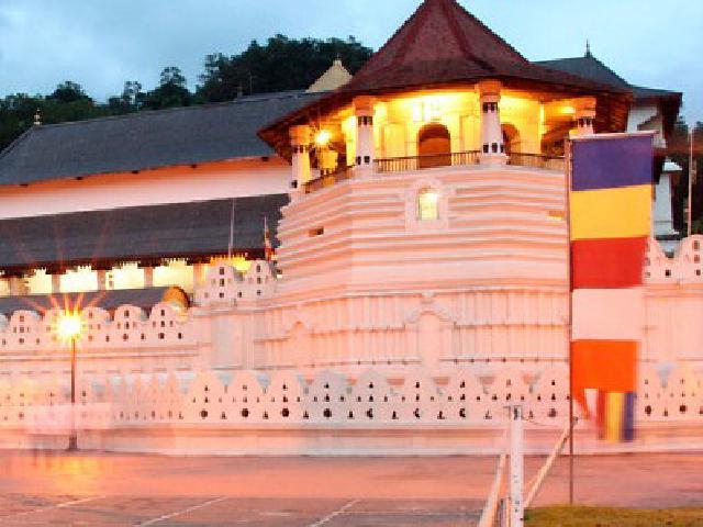 アヌラーダプラ 世界遺産のオプショナルツアー 現地ツアーを比較 格安予約 トラベルコ